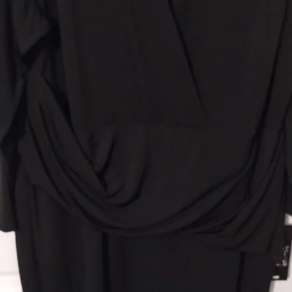 Dress - Picture 3 of 8